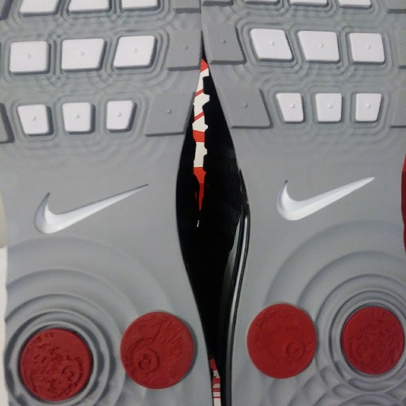 Men\'s Size 11.5 Nike Shox Gravity